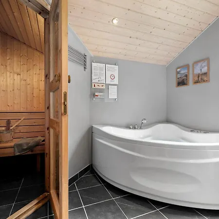 Beautiful Home In Lokken With Sauna Løkken